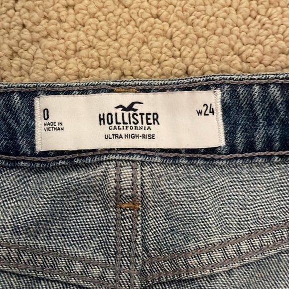 Hollister Mini skirt!! - Picture 3 of 3